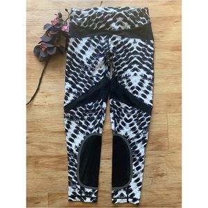 Saucony crop printed skinny legging Sz M